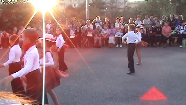 Выступление клуба Реверанс в парке ОДОРА 10.09.2011 г. смотреть онлайн