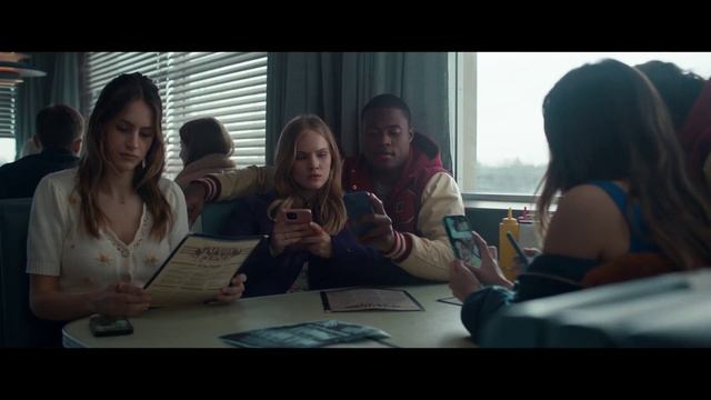 День благодарения Трейлер смотреть онлайн