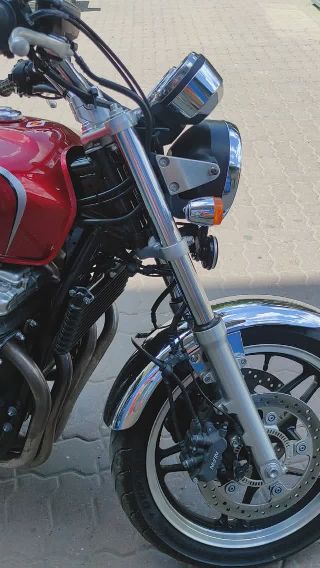 Honda CB1100 смотреть онлайн
