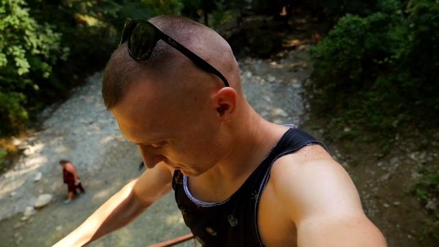 КАЙФЫ НАШЕГО ЮГА - НИАГАРЫ (почти) // ПУТЕШЕСТВИЕ на КАМРИ 50 на ЧЕРНОЕ МОРЕ // Серия №2 смотреть онлайн