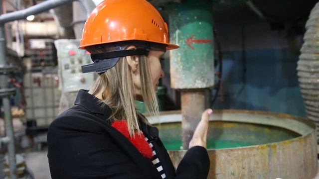 Как производят лакокрасочные материалы ЛКМ. Завод Краски НИПОЛ/ Nipol Paints смотреть онлайн