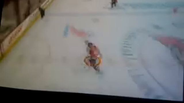 NHL 10 Weird goal !!! MUST SEE !!! LUCKY BOUNCE смотреть онлайн