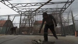 Подвесные откатные ворота с навесом