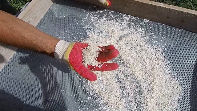 Приготовление белого раствора для кладки кирпича-Preparation of white mortar for bricklaying смотреть онлайн