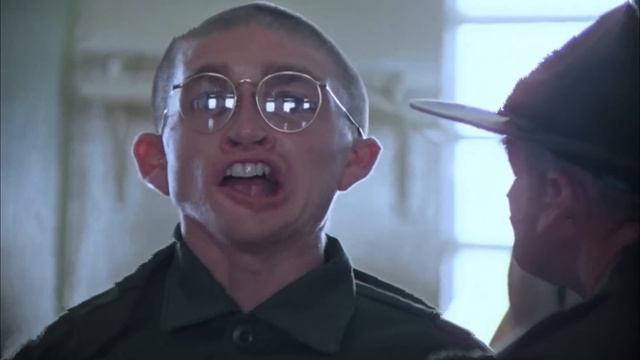 Content Aware Scale - "Show me your war face!" смотреть онлайн
