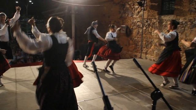 GRUPO FOLCLORICO DE COROS Y DANZAS 2018 ЗАЖИГАТЕЛЬНАЯ ИСПАНСКАЯ ХОТА смотреть онлайн