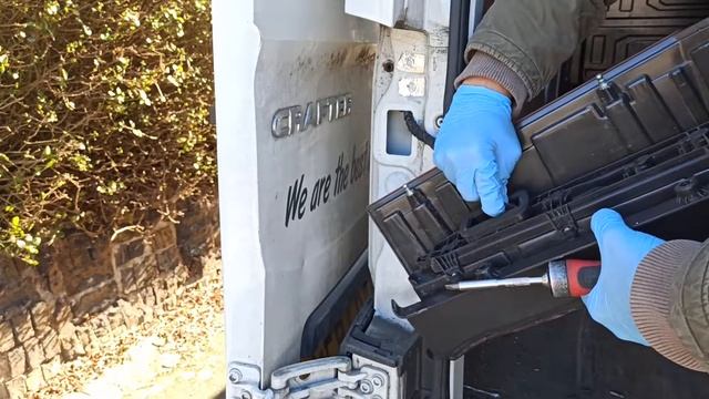 How to Replace VW Crafter 2017- Tail Light Brake Light смотреть онлайн