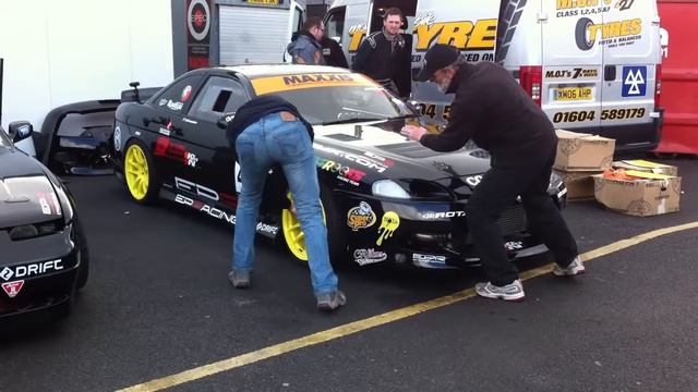 Trackfreeks racing team - toyota Soarer BDC leaving the pits смотреть онлайн