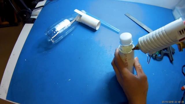 How to Make a Paint Sprayer From Plastic Bottles, Plastic Bottle Hack смотреть онлайн