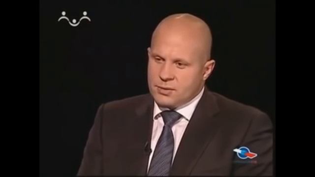 Как вести себя с хулиганами и гопникамиответ Федора Емельяненко смотреть онлайн
