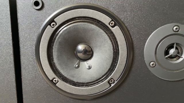 Yamaha NS-A637 Home 3 Way Bookshelf Speakers смотреть онлайн