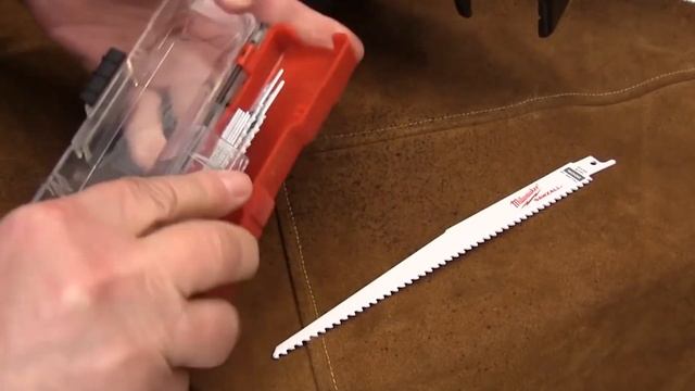 How To Use A Reciprocating Saw — Review : Milwaukee Super Sawzall Reciprocating Saw
