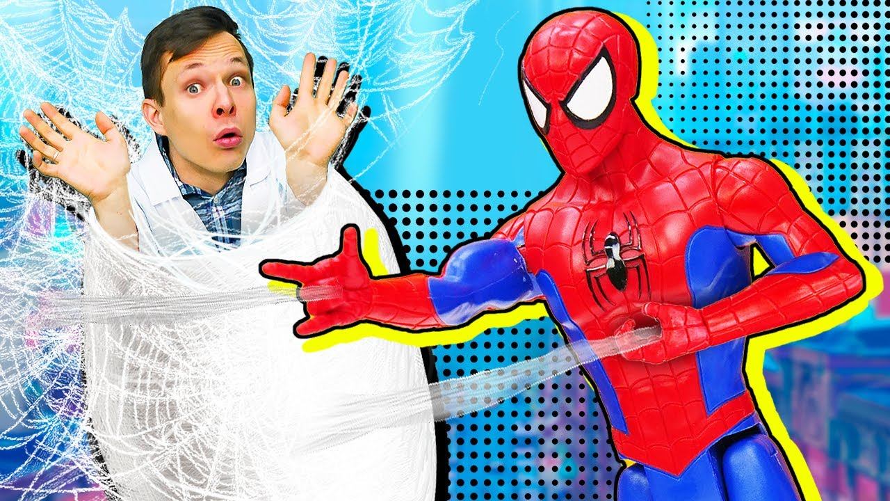 Человек Паук больше не может стрелять паутиной? Игры в доктора в видео про игрушки для детей смотреть онлайн