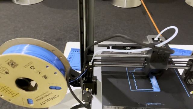 ?¡¡NUEVAS ENDER 3 V3!!? PRIMERAS IMPRESIONES desde el Evento de CREALITY en Munich смотреть онлайн