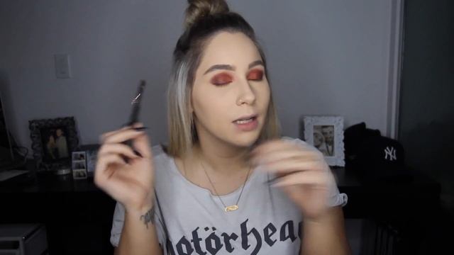 MORPHE 350M / 350S PALETTE | 90s GRUNGE MAKEUP TUTORIAL смотреть онлайн