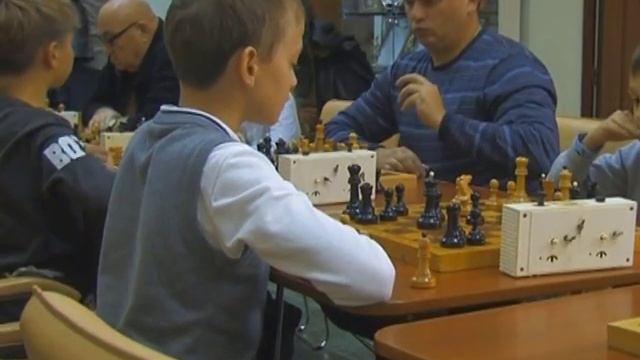 Шахматный турнир в Юдино смотреть онлайн