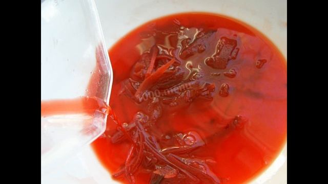 Холодник из свеклы рецепт приготовления холодника. Свекольник рецепт. Как сделать холодник из свекл смотреть онлайн