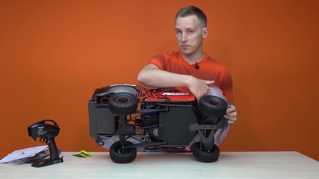 Ты его давно ждал! Traxxas Unlimited Desert Racer, который намерен уделать Losi смотреть онлайн