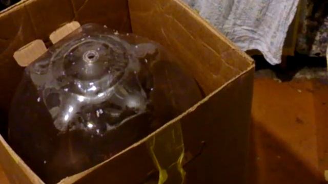 делаем ЦКТ из пивной ПЭТ Кеги. Шаг 2. Сверлим отверстие. смотреть онлайн