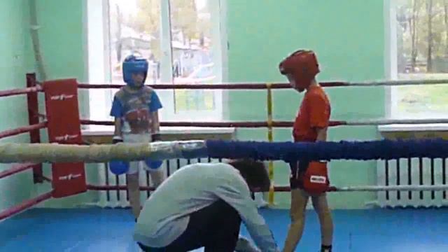 51 Воробьев С  спаринг,фелиал ДЮСШ№4 г Колстромы 28 09 2012г  2й раунд