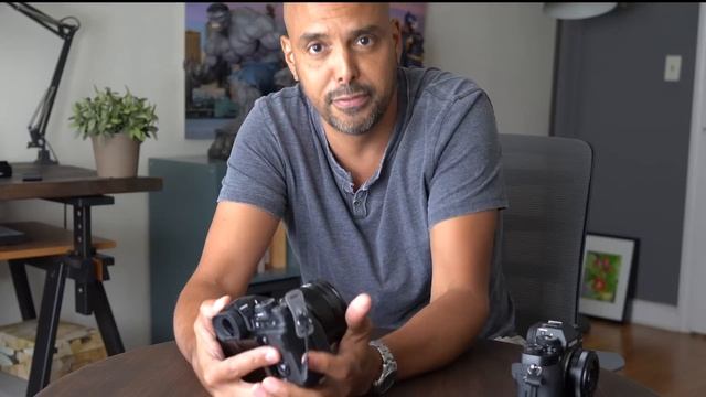 The Fujifilm XT2 knocks out the XT4! смотреть онлайн