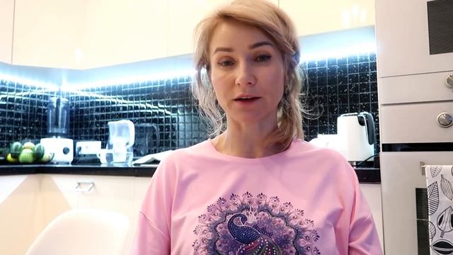 Воскресные мысли о прелести чистоты /Чем я мою кухню и посуду/Пеку шарлотку/Вечерняя прогулка смотреть онлайн