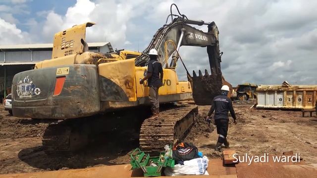 Troubleshooting Excavator Volvo Ec460, Sekali Sentu langsung Ready смотреть онлайн