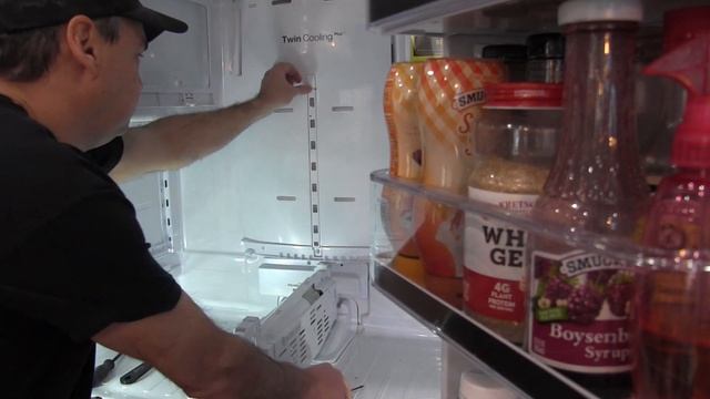 DIY Samsung Refrigerator Drain Fix смотреть онлайн