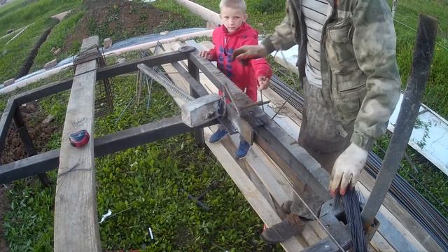 Гибочник арматуры на фундамент. укладка армокаркаса смотреть онлайн