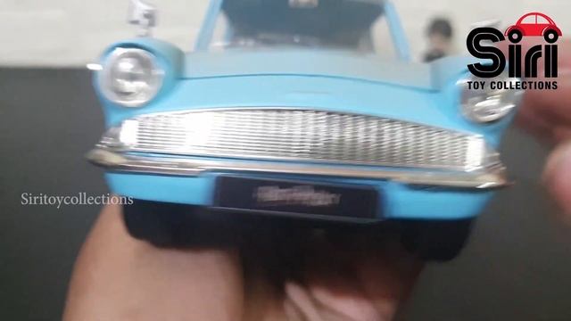 Harry Potter 1967 Ford Anglia Car With Harry Potter Action Figure 1:24 Scale Model car смотреть онлайн