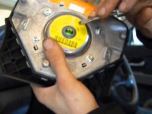 Подушка безопасности водителя лада ПРИОРА