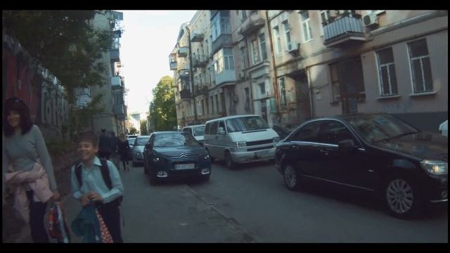 POV Уличная фотография от первого лица. Фотографирую на "детскую" камеру за 4$ смотреть онлайн