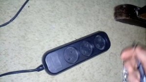 Лайфхак - как найти место обрыва жилы в питающем кабеле удлинителя