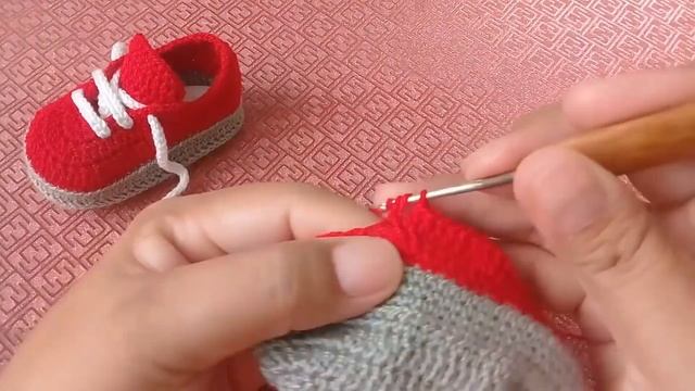 vans clasicos tejidos a crochet смотреть онлайн