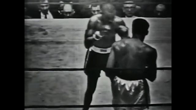 Cassius Clay(Muhammed Ali) Vs. Doug Jones - 1963(HD)