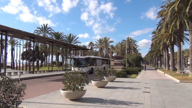 Зимняя прогулка 2021 года по городку Салоу... смотреть онлайн