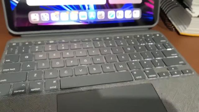 iPad Pro M1 11” / Logitech Combo Touch - uso e experiência смотреть онлайн