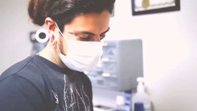 Septum Piercing procedure смотреть онлайн