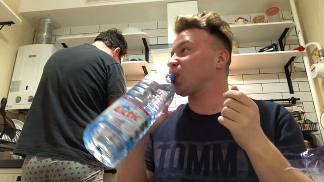 АЛКОВЕЧЕРИНКА В НОВГОРОДЕ. 40-летний холостяк путешествие смотреть онлайн