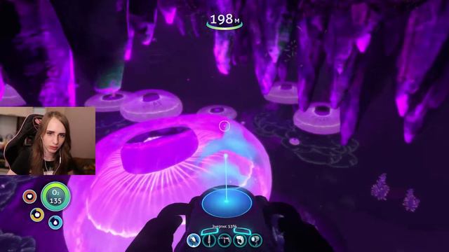 Спуск к крабозмеям - Прохождение Subnautica #7 смотреть онлайн