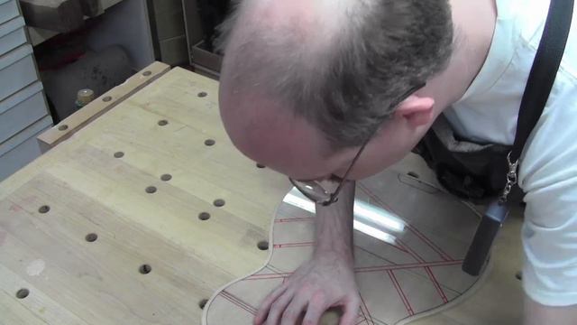 In the Shop - Martin 00 Style Acoustic Guitar - Part 13 смотреть онлайн