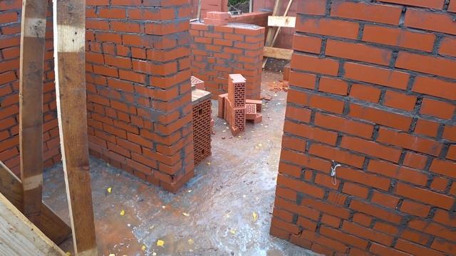 Загород #13: Выкладываем стены из кирпича и керамических блоков. Монолитные перемычки. смотреть онлайн