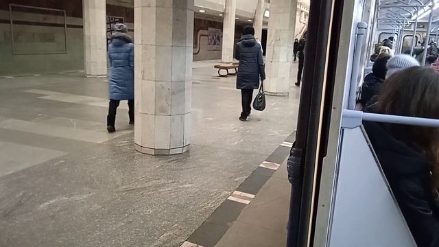 Полная поездка в составе 81/717.5.Алексеевская линия.Метро Харьков 2022. смотреть онлайн