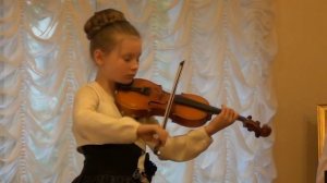 Яньшинов Прялка, скрипачка Катерина Попова