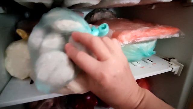 Мы у мамы, лепим пельмени, вареники и чебуреки.У мамы в морозилке. смотреть онлайн