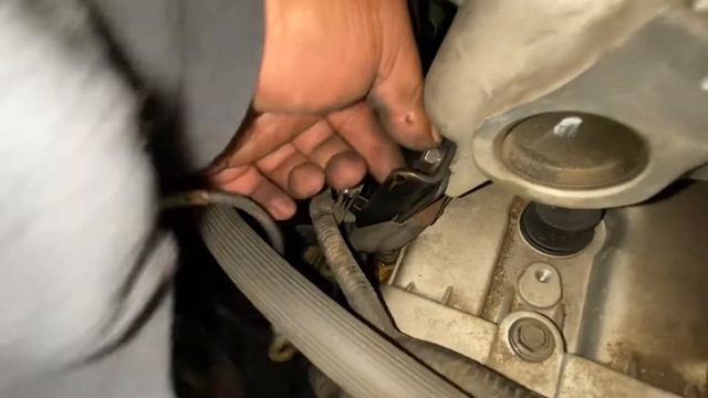 1999-2005 HYUNDAI SONATA 2.7l INTAKE MANIFOLD REMOVAL/ SPARK PLUG REPLACEMENT смотреть онлайн