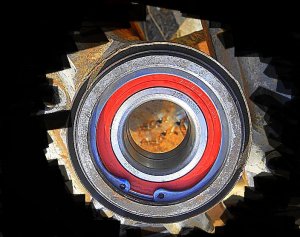 Хрустит ШРУС или подшипник ступицы?