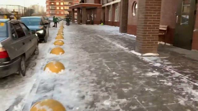 Вывоз снега при бывшей ТСН и новой УК Энтузиаст смотреть онлайн