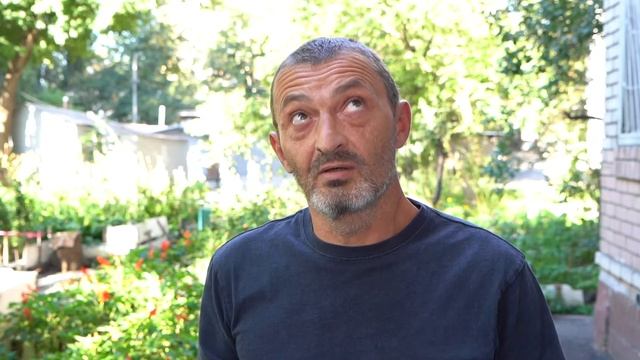 Впервые за много лет: в днепровской многоэтажке провели ремонт подъезда и заменили трубы смотреть онлайн