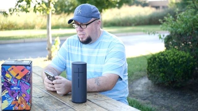 Ultimate Ears MegaBoom 3 - Unboxing - First Look - First Listen смотреть онлайн